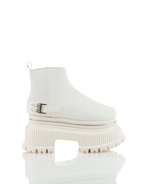 BLEACH SHORT BOOTS